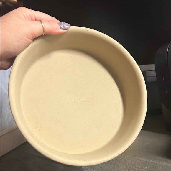 The Pampered Chef Stoneware 8.5” Round Baker - Picture 1 of 5